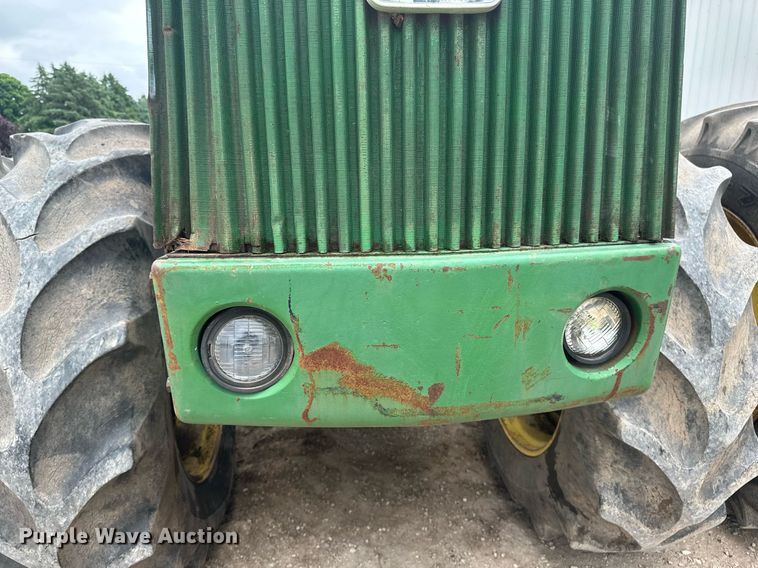 image for item EB2635 1981 John Deere 8640H 4WD tractor