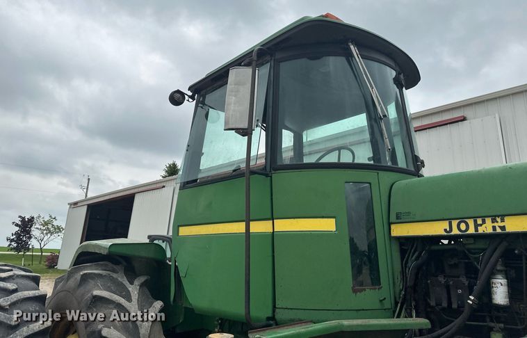 image for item EB2635 1981 John Deere 8640H 4WD tractor