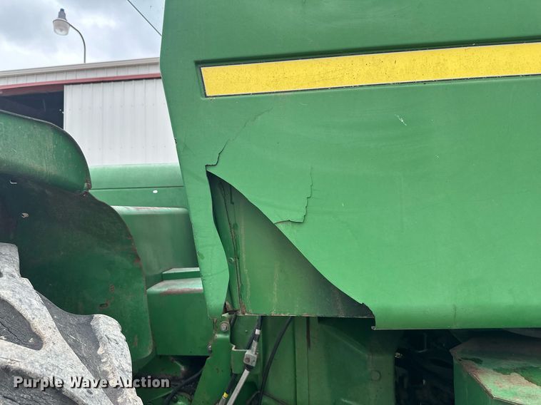 image for item EB2635 1981 John Deere 8640H 4WD tractor