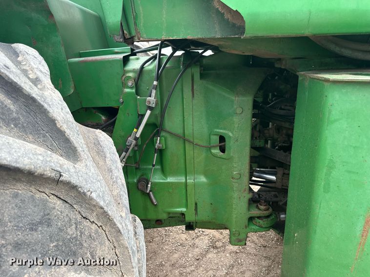 image for item EB2635 1981 John Deere 8640H 4WD tractor