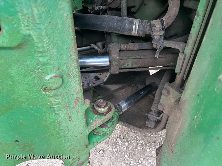 image for item EB2635 1981 John Deere 8640H 4WD tractor
