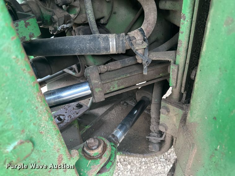 image for item EB2635 1981 John Deere 8640H 4WD tractor