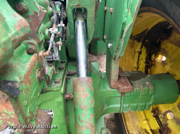 image for item EB2635 1981 John Deere 8640H 4WD tractor