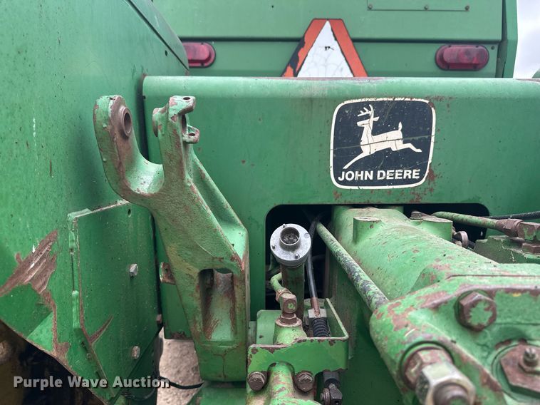 image for item EB2635 1981 John Deere 8640H 4WD tractor