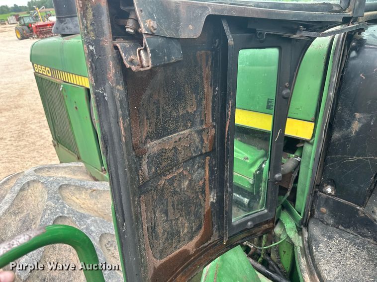 image for item EB2635 1981 John Deere 8640H 4WD tractor