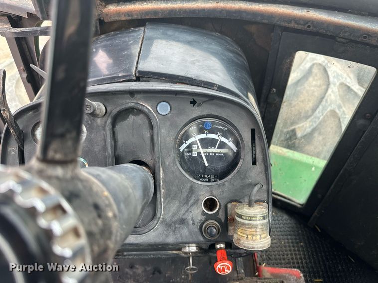 image for item EB2635 1981 John Deere 8640H 4WD tractor