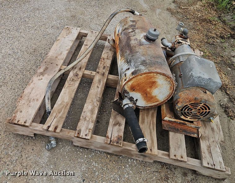 image for item EB8107 Squeeze chute