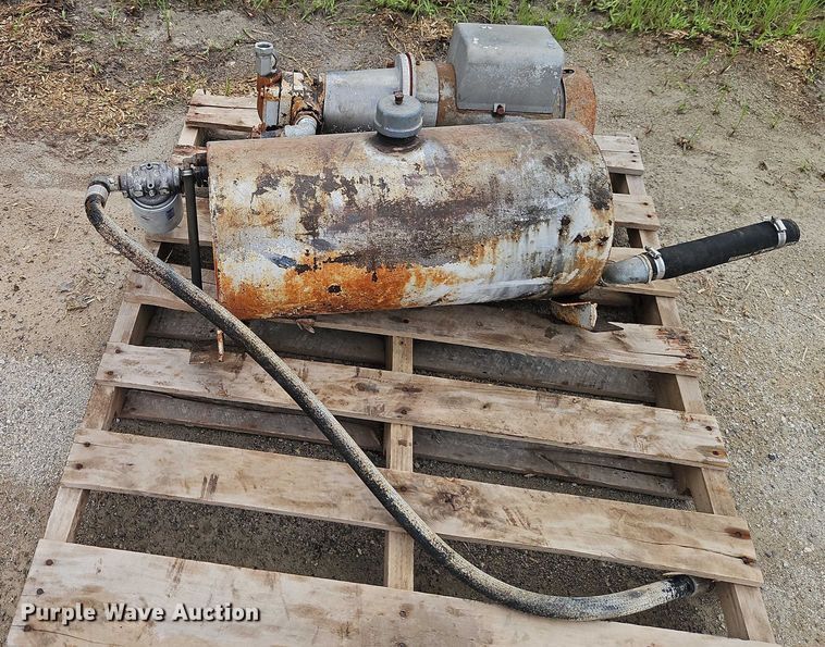 image for item EB8107 Squeeze chute