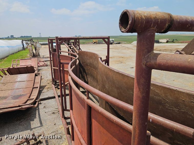 image for item EB8109 Livestock alley