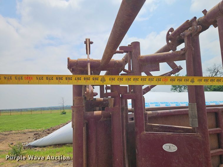 image for item EB8109 Livestock alley