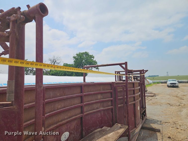 image for item EB8109 Livestock alley