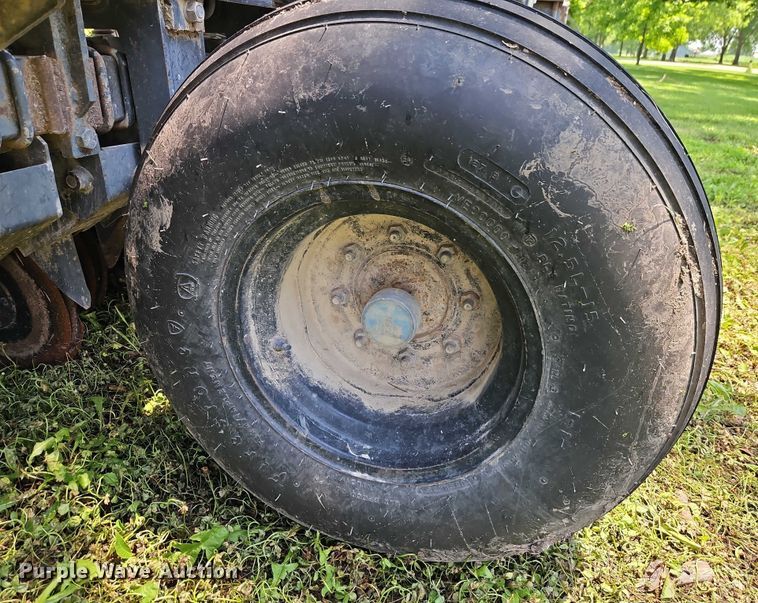 image for item EB8116 Crust Buster 3400AP 10C grain drill