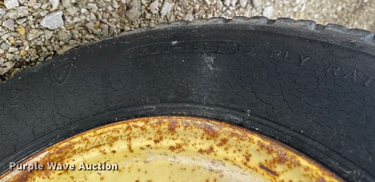 image for item EC7979 John Deere implement trailer