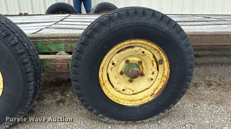image for item EC7979 John Deere implement trailer