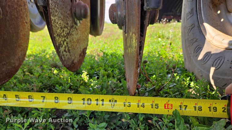 image for item EF1489 Case International 5300 Soybean Special grain drill