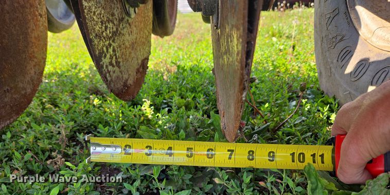 image for item EF1489 Case International 5300 Soybean Special grain drill