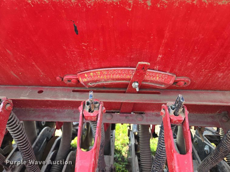 image for item EF1489 Case International 5300 Soybean Special grain drill