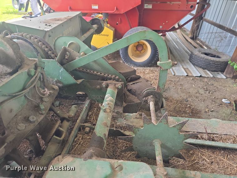 image for item EF3501 John Deere 224WS small square baler