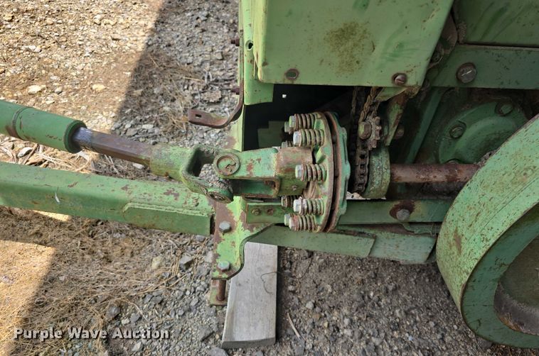 image for item EF3501 John Deere 224WS small square baler