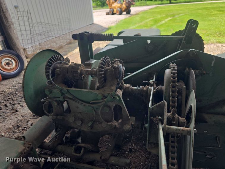 image for item EF3501 John Deere 224WS small square baler