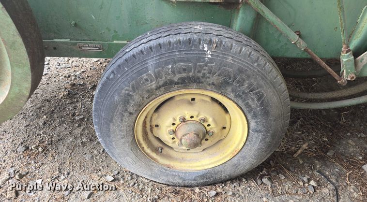 image for item EF3501 John Deere 224WS small square baler