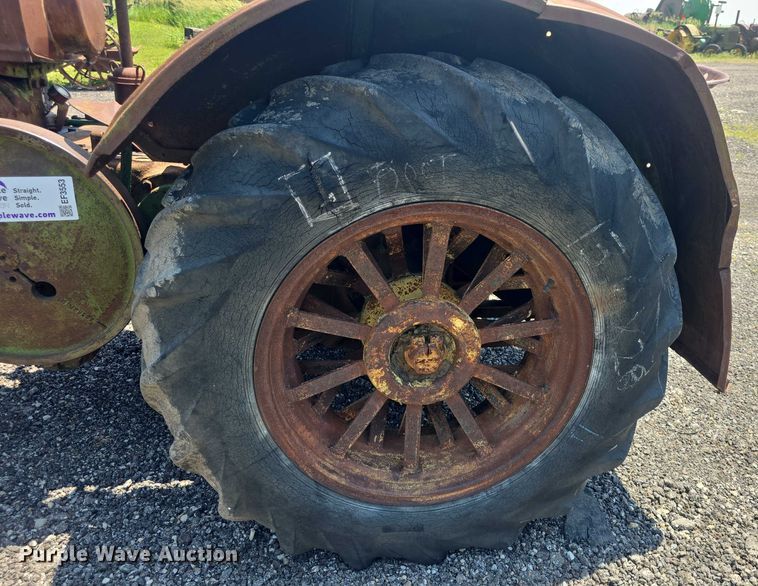 image for item EF3553 1935 John Deere D tractor