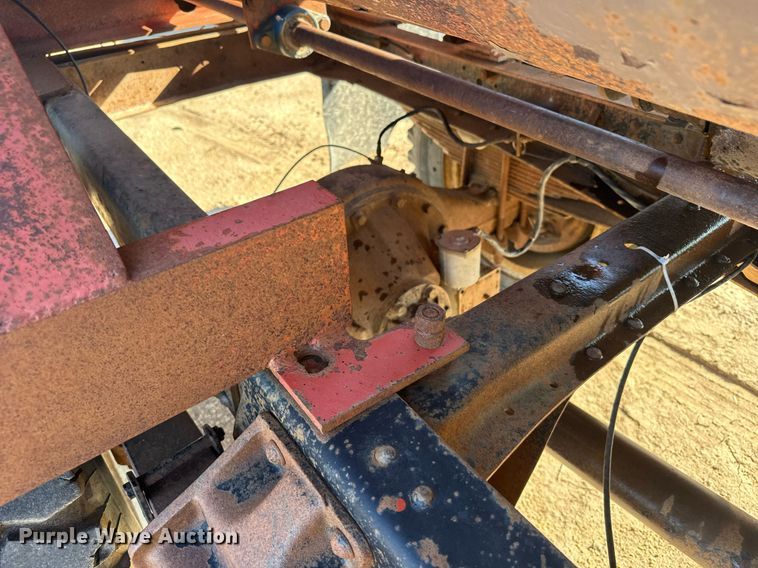 image for item EG6477 1979 Ford 7000 feed delivery truck