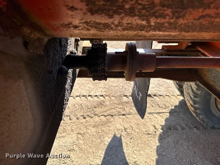 image for item EG6477 1979 Ford 7000 feed delivery truck