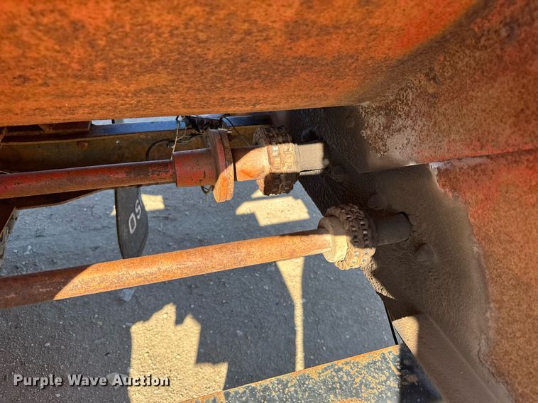 image for item EG6477 1979 Ford 7000 feed delivery truck