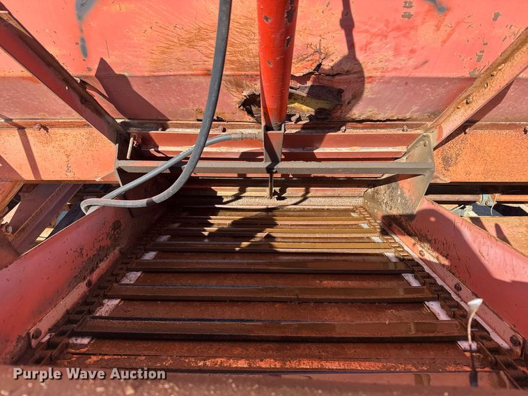 image for item EG6477 1979 Ford 7000 feed delivery truck