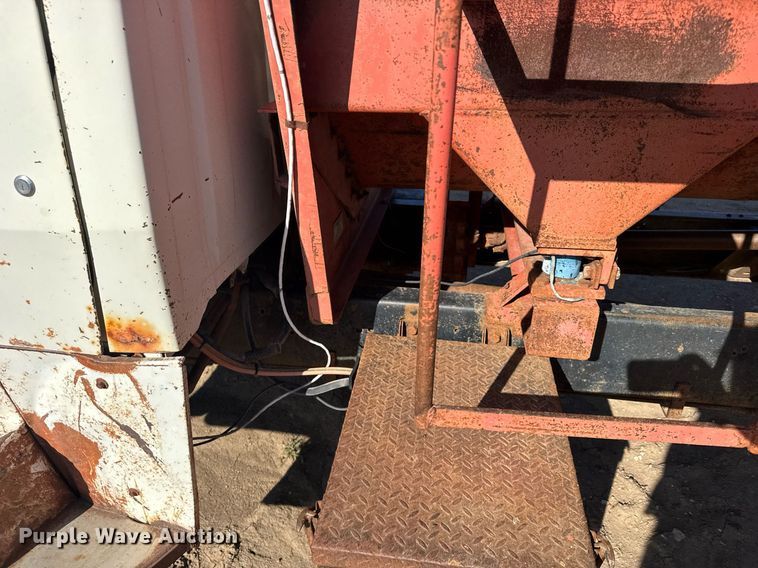 image for item EG6477 1979 Ford 7000 feed delivery truck