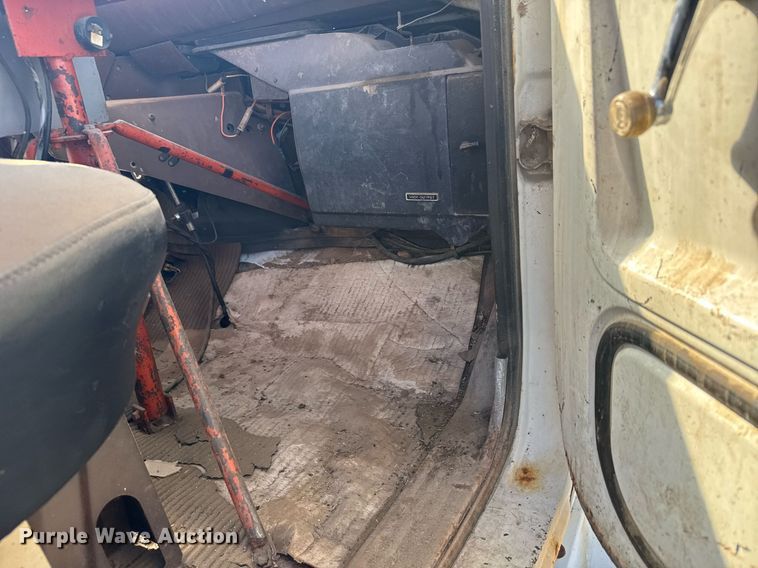 image for item EG6477 1979 Ford 7000 feed delivery truck