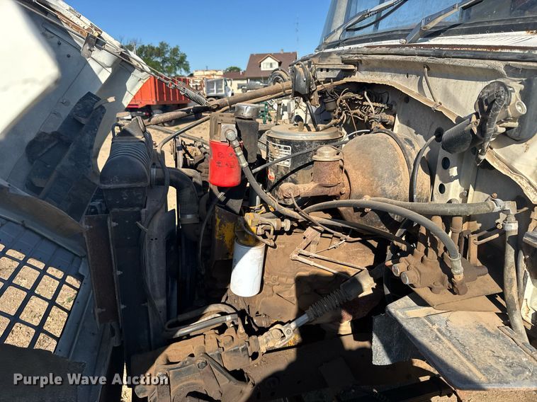 image for item EG6477 1979 Ford 7000 feed delivery truck