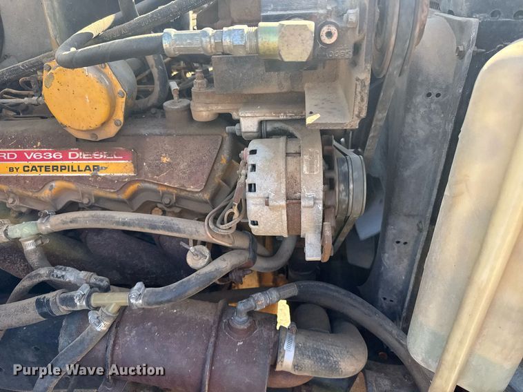 image for item EG6477 1979 Ford 7000 feed delivery truck