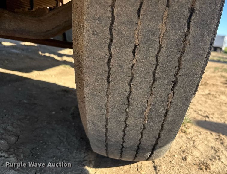 image for item EG6477 1979 Ford 7000 feed delivery truck