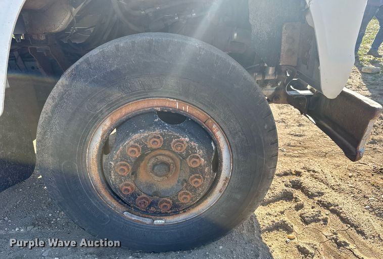 image for item EG6477 1979 Ford 7000 feed delivery truck