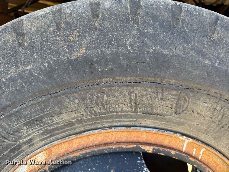 image for item EG6477 1979 Ford 7000 feed delivery truck