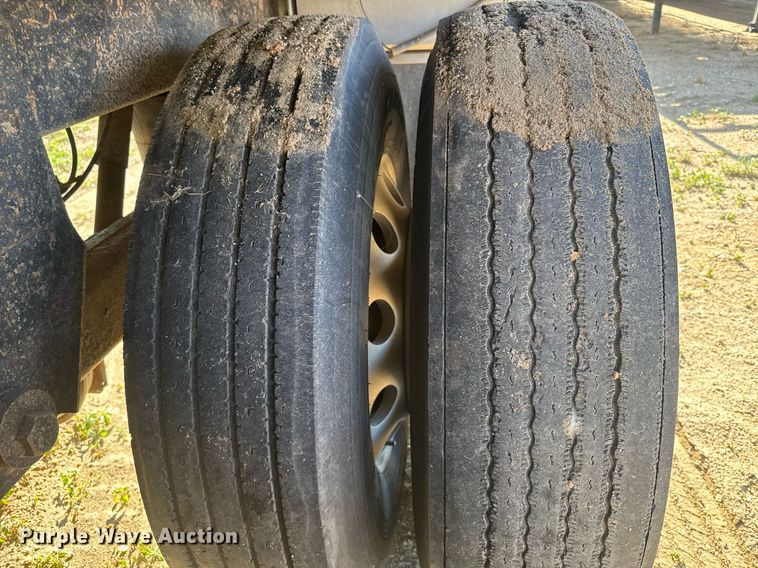 image for item EG6478 1998 Timpte grain trailer