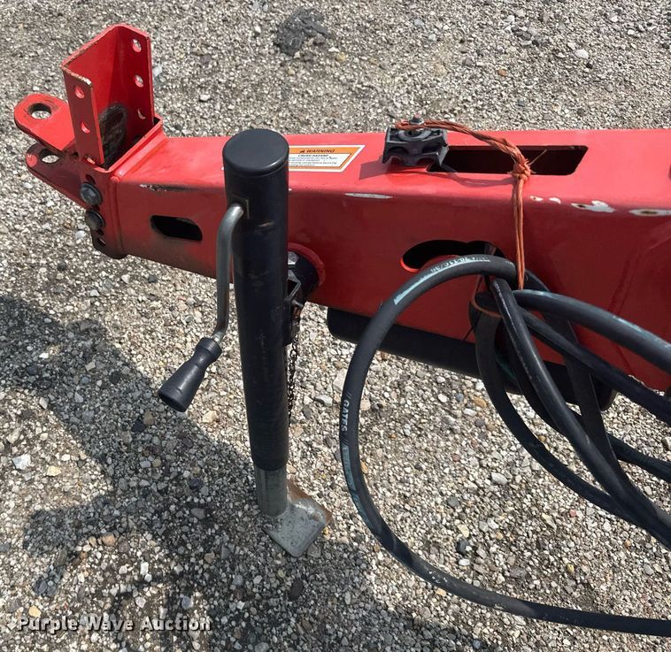 image for item EG6568 Kuhn SR600 GII hay rake