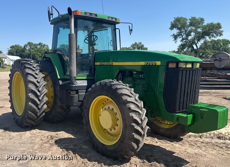 image for item EG6579 1997 John Deere 8300 MFWD tractor