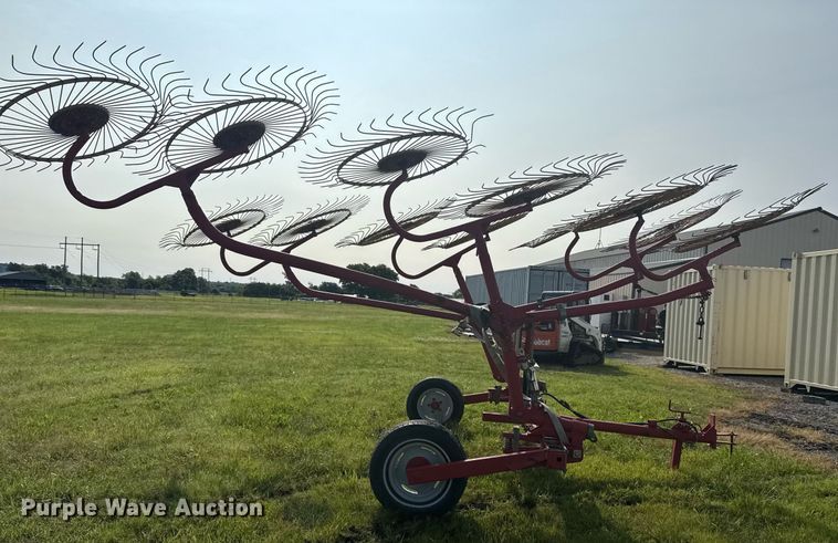 image for item EG8074 Tonutti RCS12 hay rake