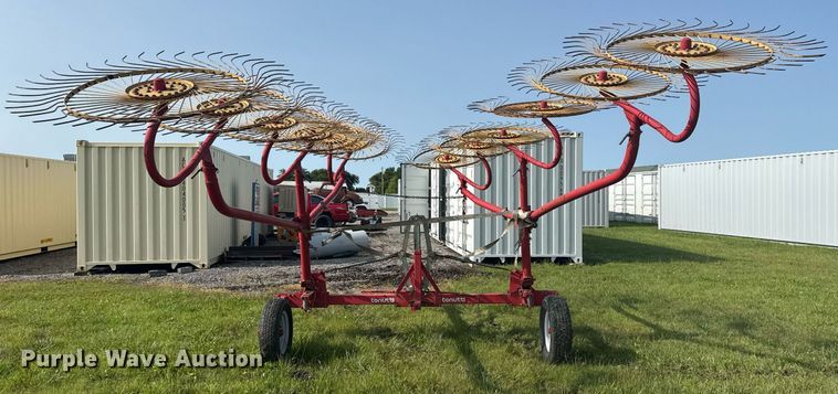 image for item EG8074 Tonutti RCS12 hay rake