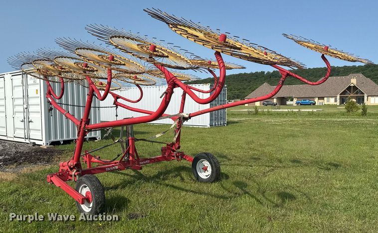 image for item EG8074 Tonutti RCS12 hay rake