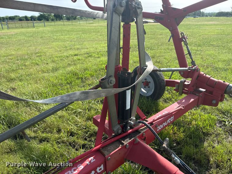 image for item EG8074 Tonutti RCS12 hay rake