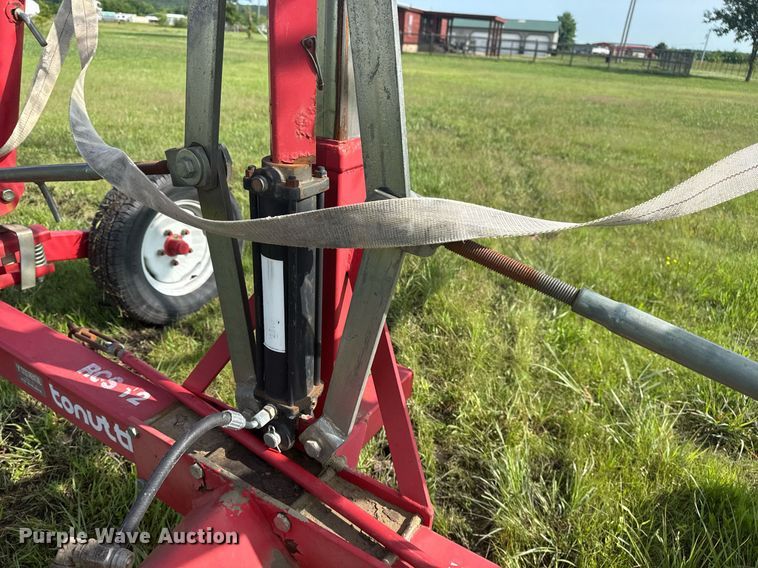 image for item EG8074 Tonutti RCS12 hay rake