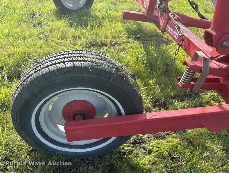 image for item EG8074 Tonutti RCS12 hay rake