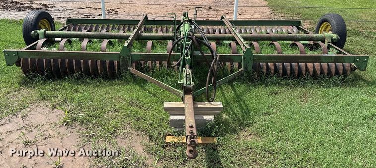 image for item EJ4686 John Deere cultipacker