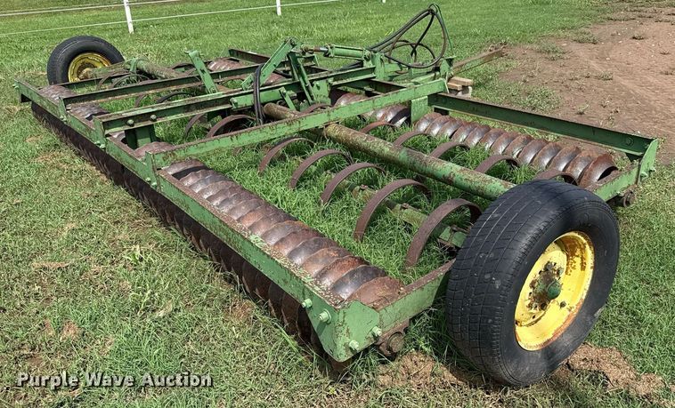 image for item EJ4686 John Deere cultipacker