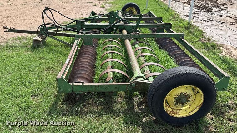 image for item EJ4686 John Deere cultipacker