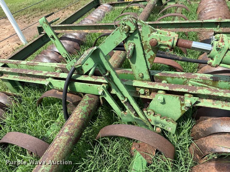 image for item EJ4686 John Deere cultipacker